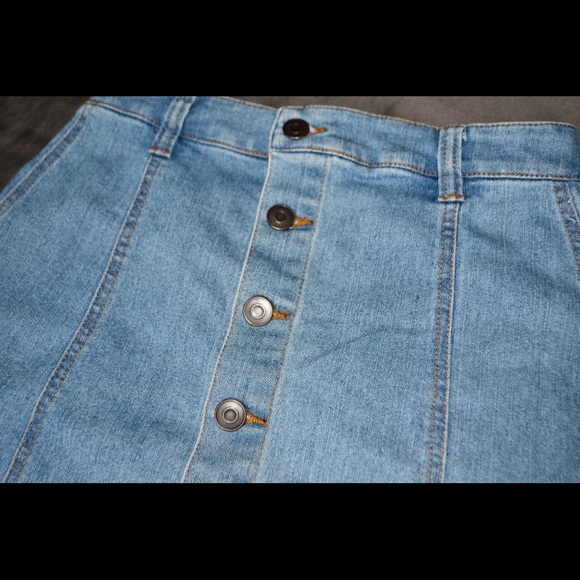 Demin skirt - Picture 4 of 5